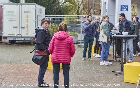 25.10.2025 - Illustrationen und Wall Art mit Katharina Konte und Architekten Herbert Kocht des Marx-Zentrum  